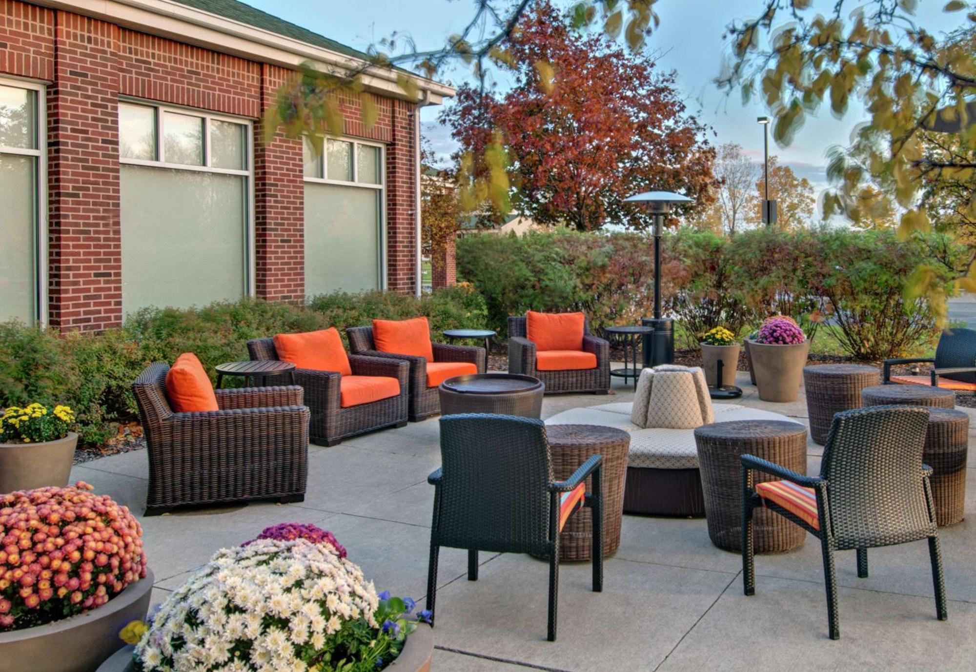 Hilton Garden Inn Detroit Metro Airport Romulus Exterior foto
