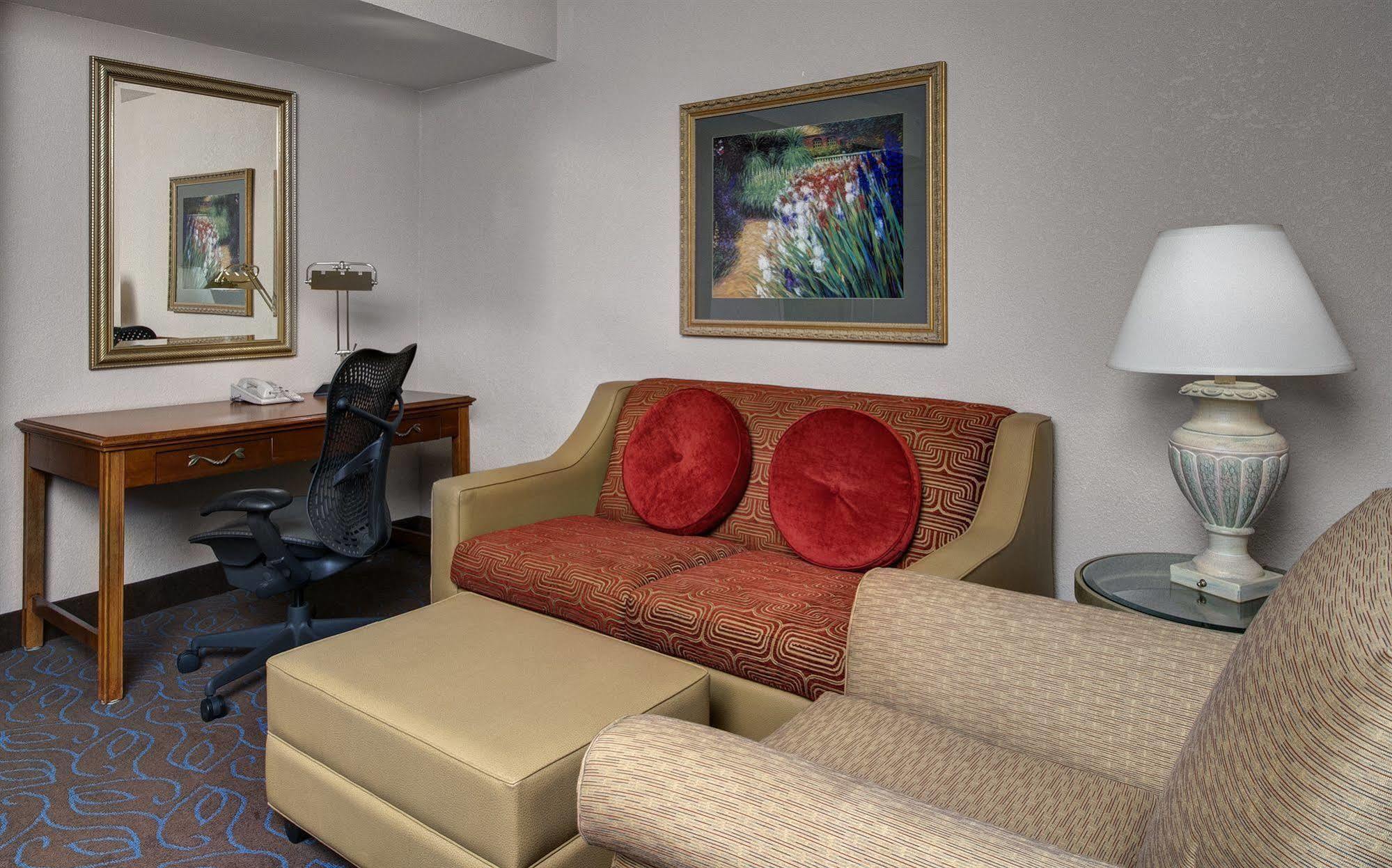 Hilton Garden Inn Detroit Metro Airport Romulus Exterior foto